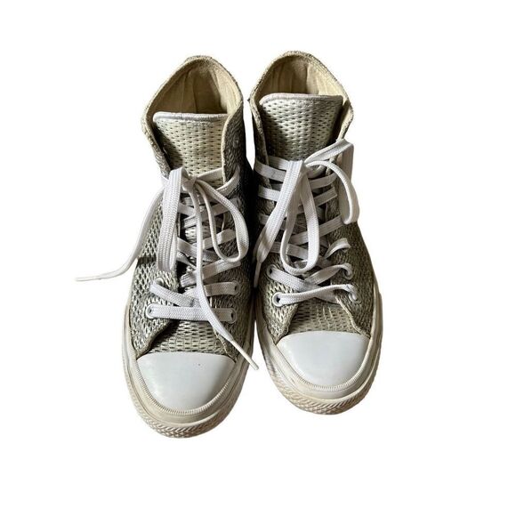 Converse Chuck Taylor 2 Hi Perforated Metallic Silver Women’s Size 8 - Picture 2 of 11